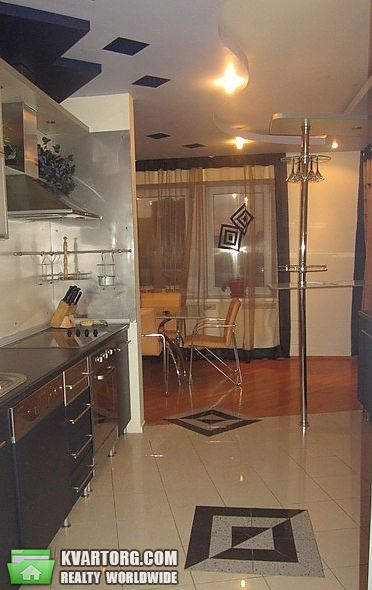 Rent out 3-room apartment. Киев, пр-т Героев Сталинграда — photo 2