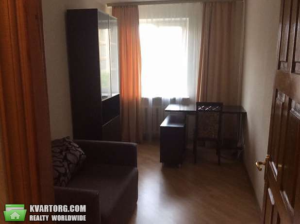 Rent out 3-room apartment. Киев,  Мельникова — photo 10