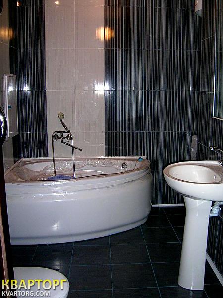 Rent out 2-room apartment. Киев,  Ревуцкого — photo 6