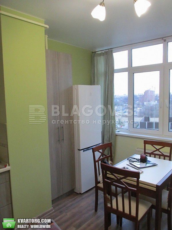 Rent out 1-room apartment. Киев,  Юношеская — photo 3