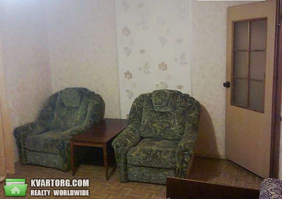 Rent out 2-room apartment. Киев,  Руденко — photo 4