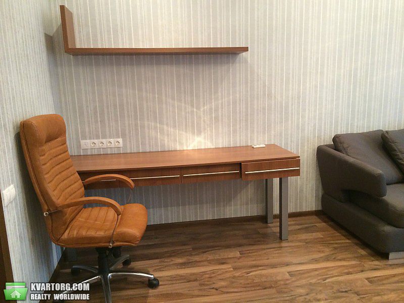 Rent out 2-room apartment. Киев,  Днепровская наб — photo 8