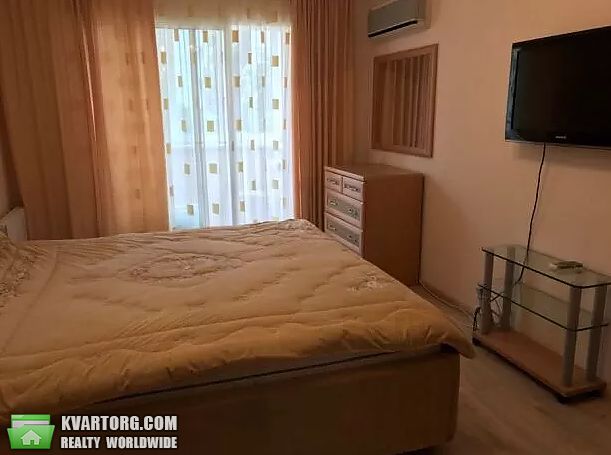 Rent out 2-room apartment. Киев,  Щорса — photo 6