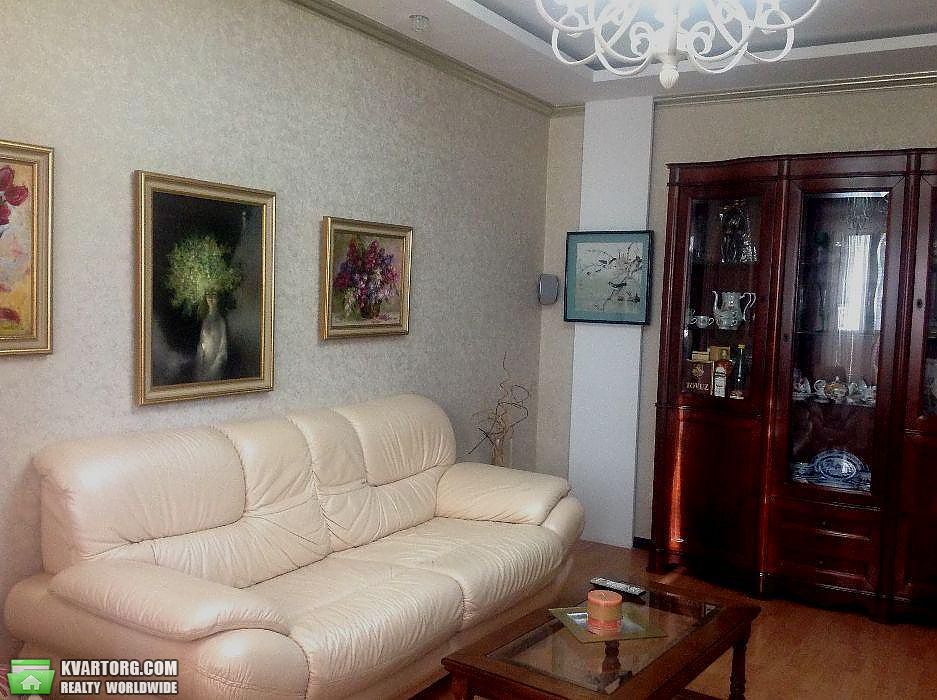 Rent out 3-room apartment. Киев,  Чернобыльская — photo 1