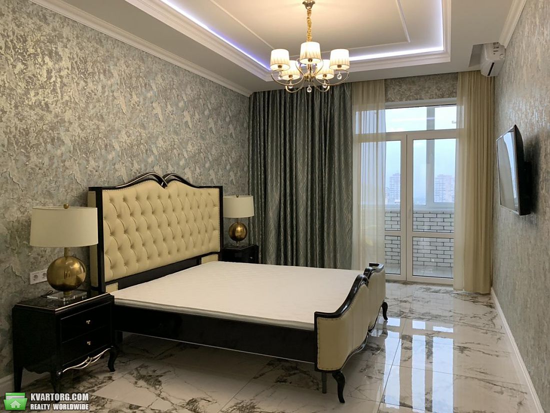 Rent out 2-room apartment. Киев, Коновальца Евгения — photo 4