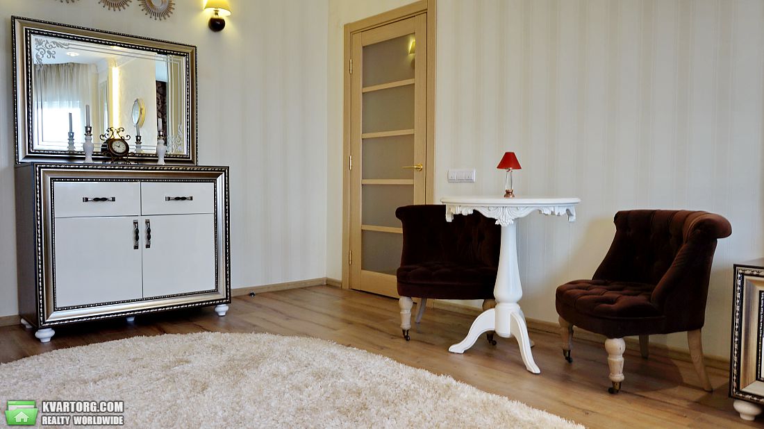 Rent out 3-room apartment. Киев,  Харьковское шоссе — photo 3