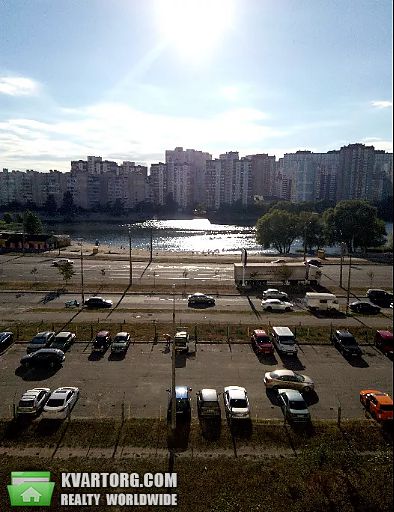 Rent out 2-room apartment. Киев,  Ревуцкого — photo 4