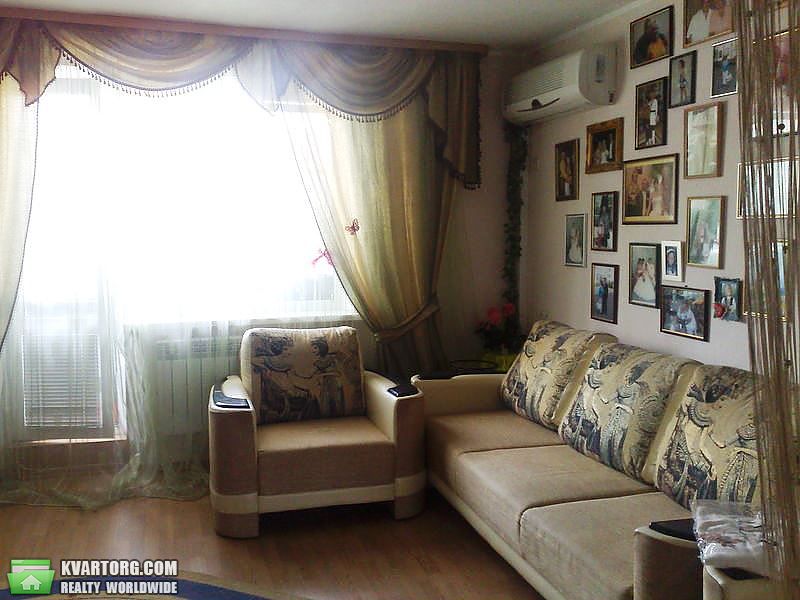 Sell 4-room apartment. Киев,  Нововокзальная — photo 1