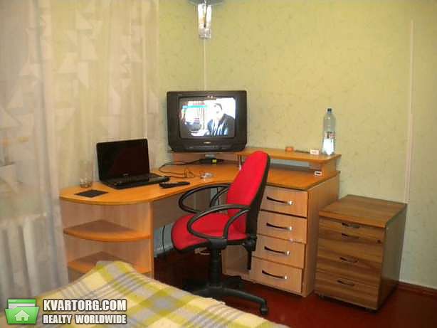 Rent out 2-room apartment. Киев,  Довнар-Запольского — photo 4