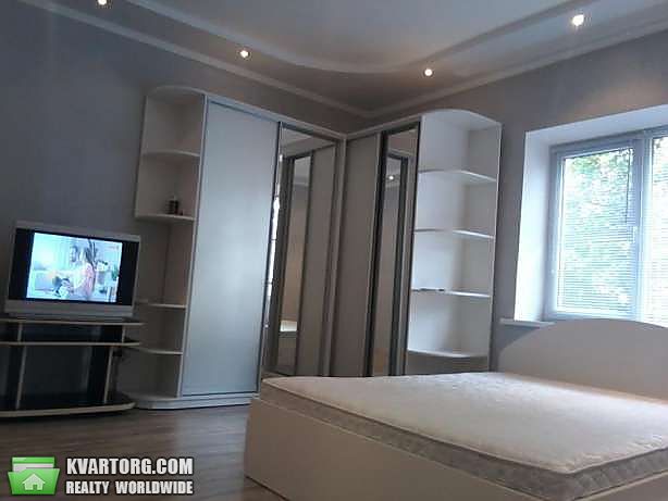 Sell 3-room apartment. Киев,  Довнар-Запольского — photo 1