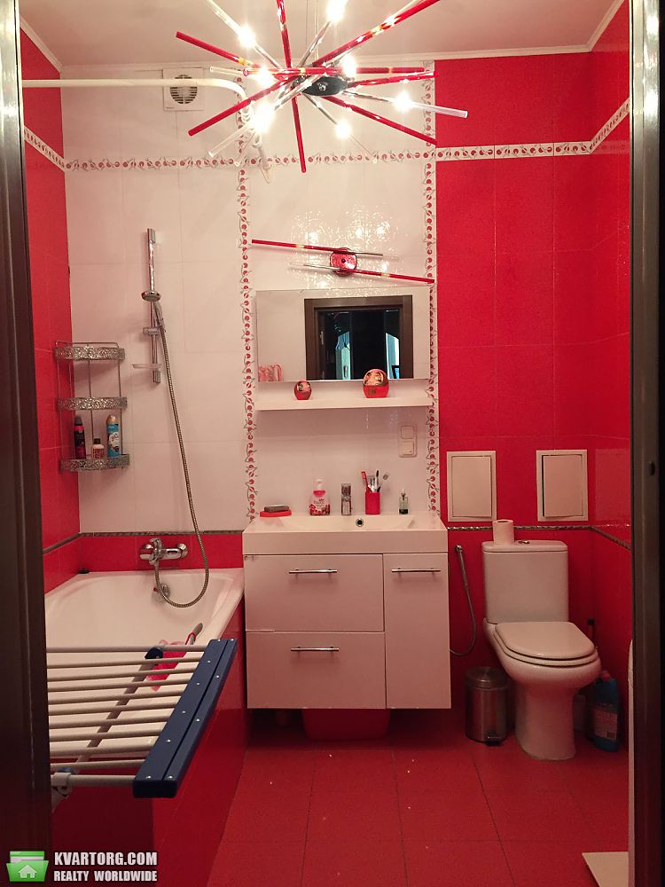 Rent out 1-room apartment. Киев,  Оболонская наб — photo 9