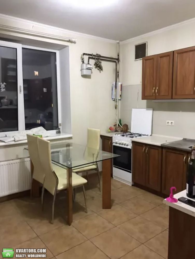 Rent out 2-room apartment. Киев,  Выборгская — photo 3