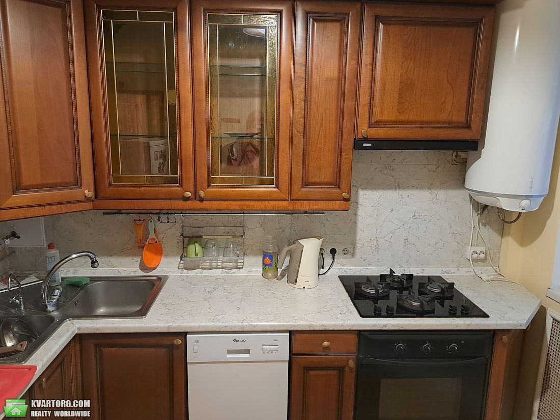 Rent out 2-room apartment. Киев,  Антоновича — photo 7