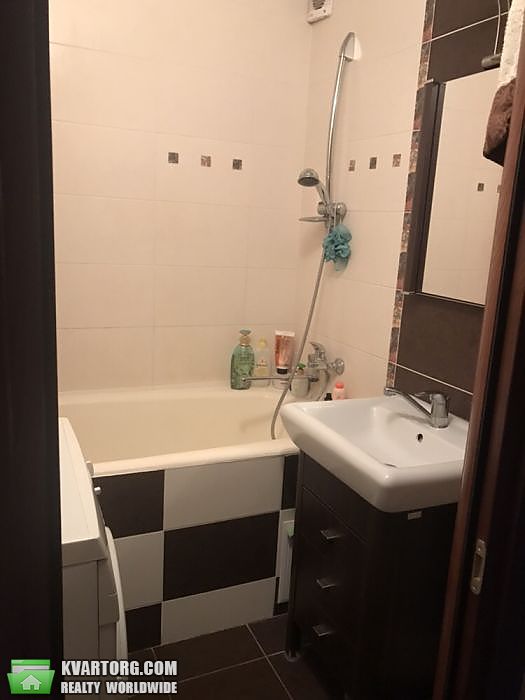 Rent out 1-room apartment. Киев,  Ревуцкого — photo 4
