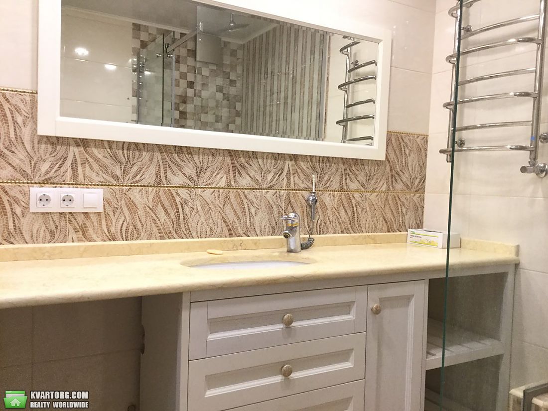 Rent out 3-room apartment. Киев,  Дружбы Народов бул — photo 1