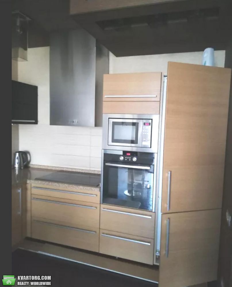 Rent out 3-room apartment. Киев,  Народного ополчения — photo 3