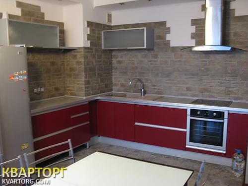 Rent out 4-room apartment. Киев, Окипной — photo 4