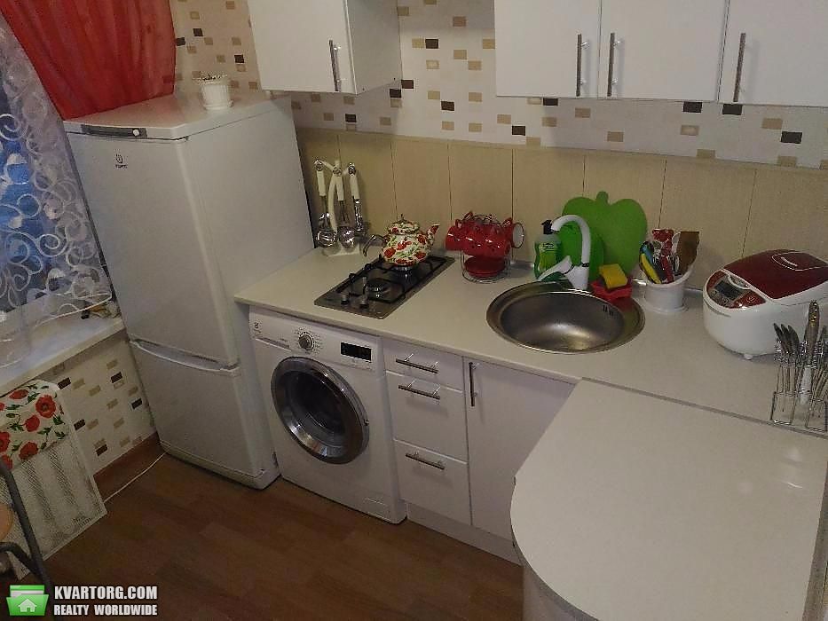 Sell 1-room apartment. Киев, Соборности пр — photo 1