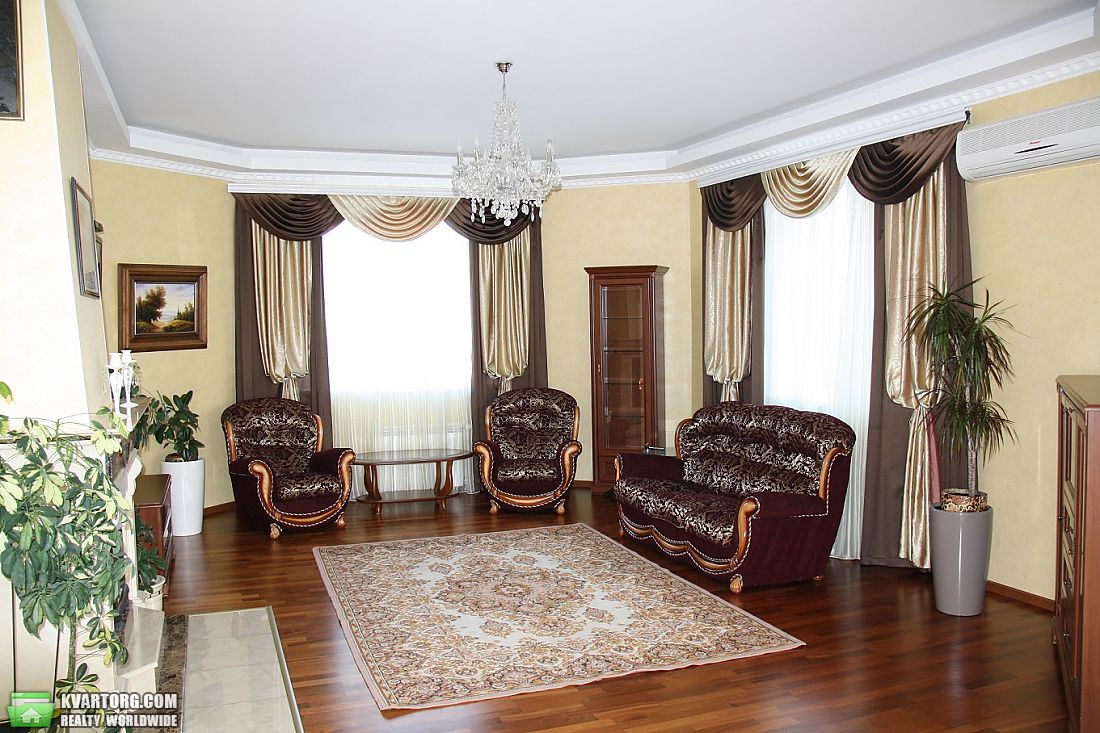 Sell house. Киев,  Богатырская — photo 4