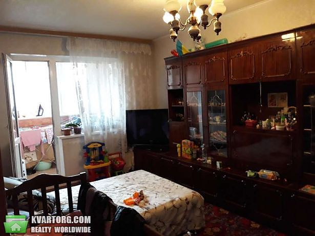 Sell 3-room apartment. Киев,  Каштановая — photo 2