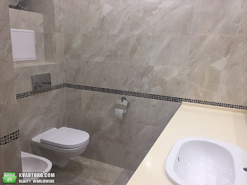 Rent out 2-room apartment. Киев,  Драгомирова — photo 5