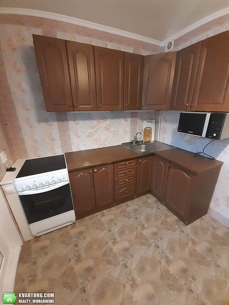 Rent out 2-room apartment. Киев,  Гетьмана вадима — photo 2