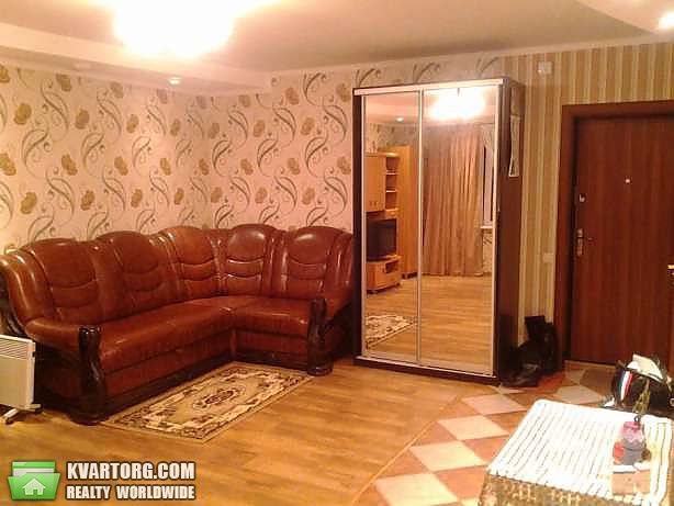 Rent out 1-room apartment. Киев,  Владимирская — photo 2