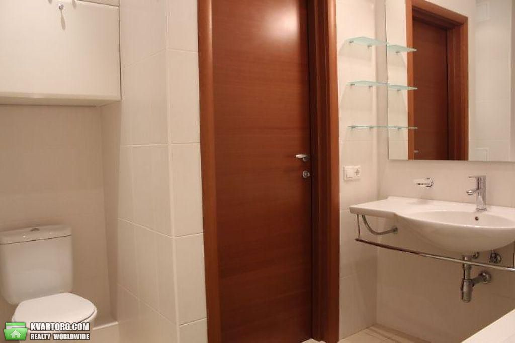 Rent out 2-room apartment. Киев,  Дмитриевская — photo 8