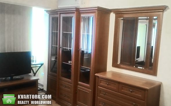 Rent out 1-room apartment. Киев, Тычины — photo 2