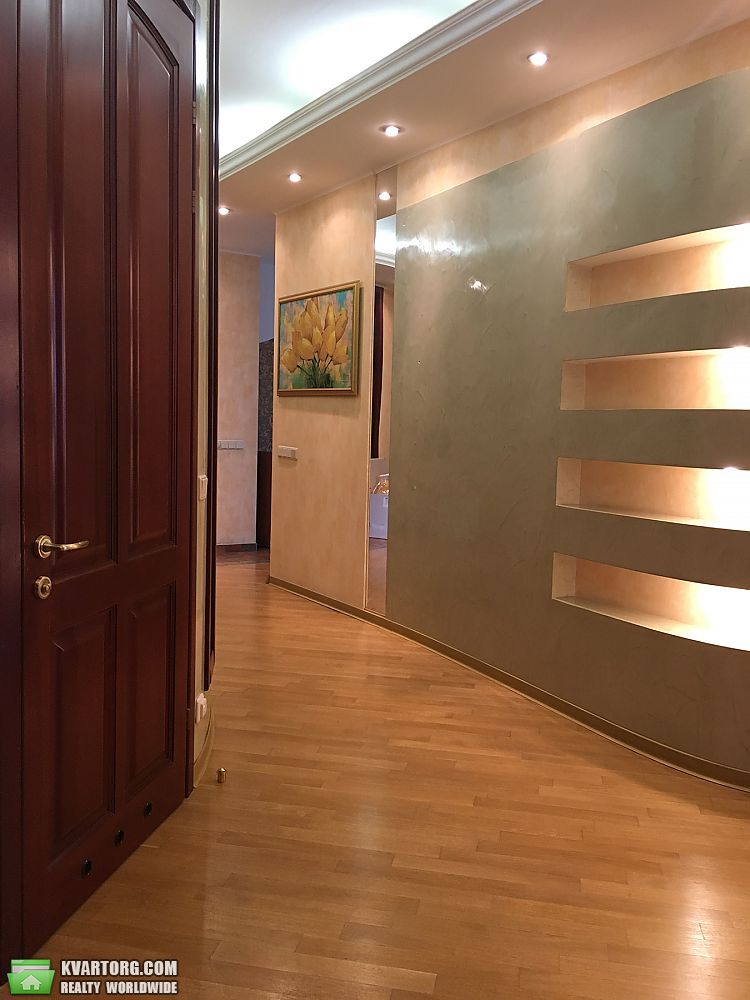 Rent out 4-room apartment. Киев, Паторжинского — photo 7
