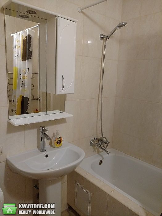 Rent out 2-room apartment. Киев,  Пчелки — photo 6