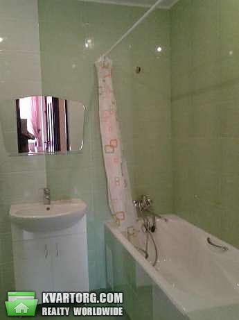 Rent out 2-room apartment. Киев,  Богатырская — photo 2