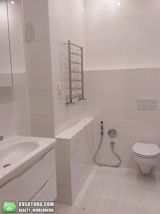 Rent out 2-room apartment. Киев, Дегтярная — photo 10