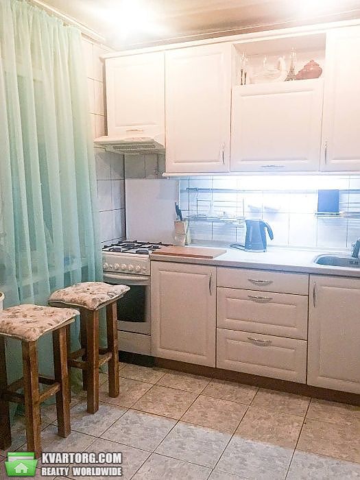 Sell 2-room apartment. Киев,  Радужная — photo 1