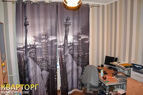 Sell 4-room apartment. Киев,  Милославская — photo 6
