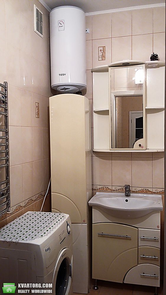 Rent out 2-room apartment. Киев,  Вильямса — photo 6