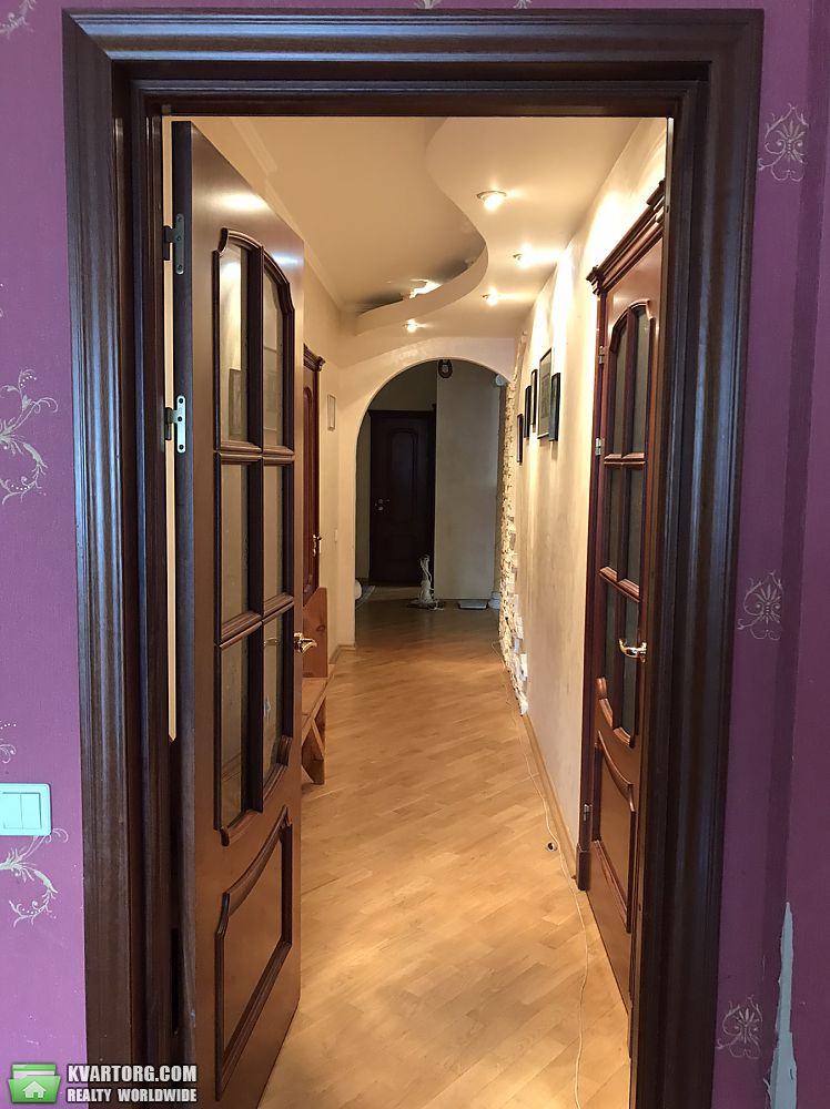 Sell 3-room apartment. Киев,  Срибнокильская — photo 8