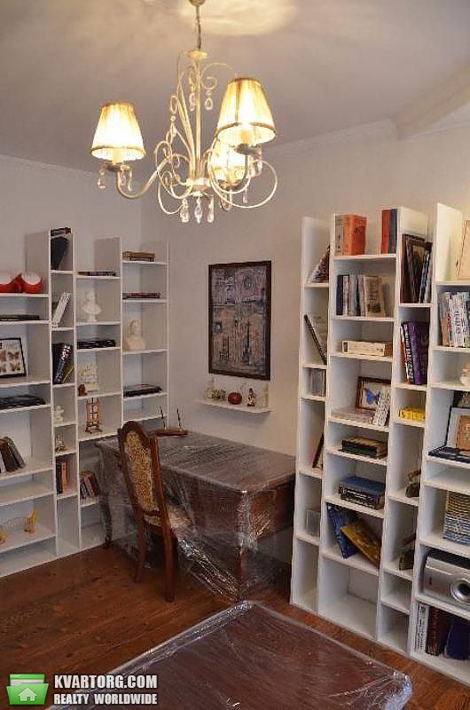 Rent out 4-room apartment. Киев,  Борщаговская — photo 8