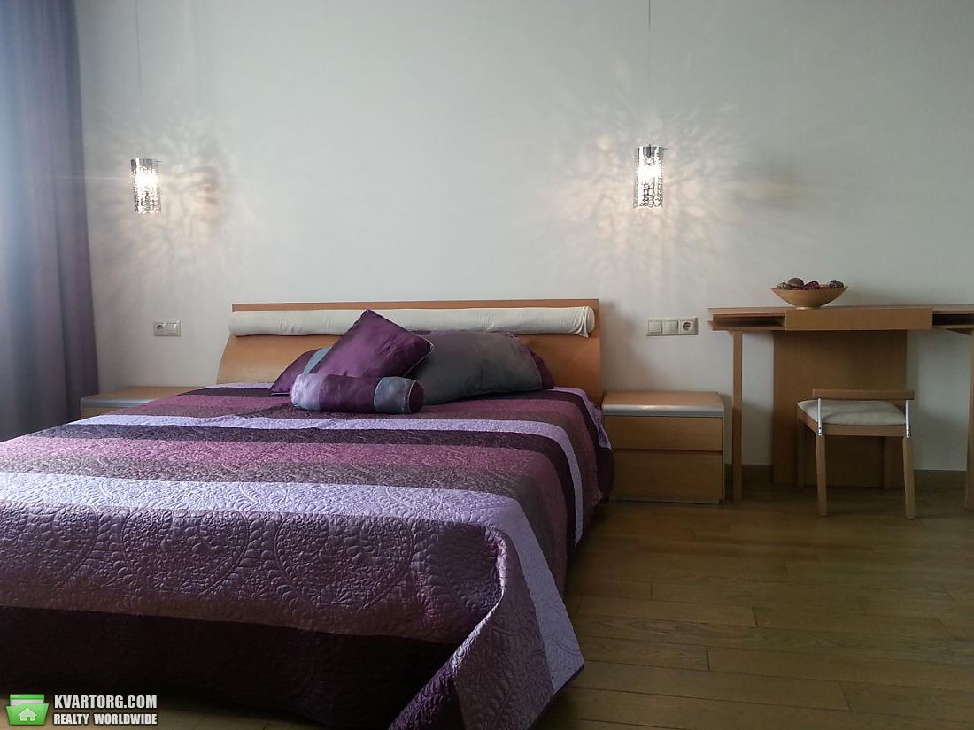 Rent out 2-room apartment. Киев,  Лайоша Гавро — photo 6