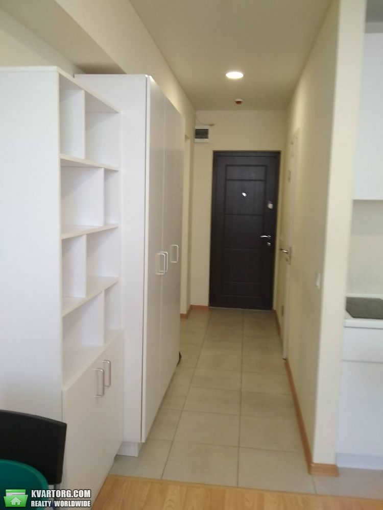 Rent out 1-room apartment. Киев, Машиностроительная — photo 2