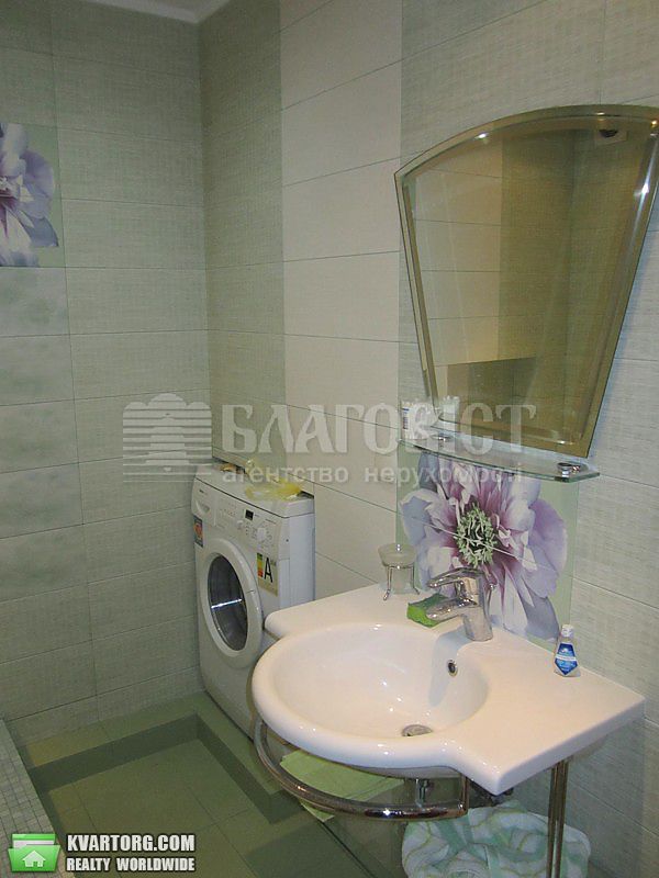 Rent out 3-room apartment. Киев,  Драгомирова — photo 9