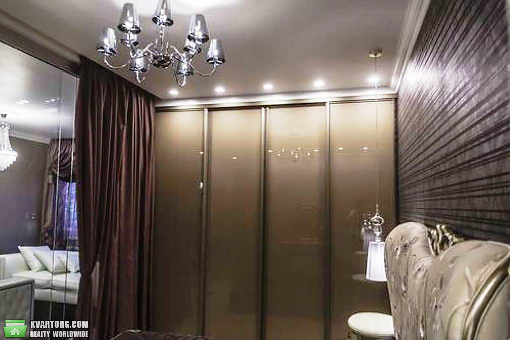 Sell 2-room apartment. Киев, Шевченко Тараса бульв. — photo 5