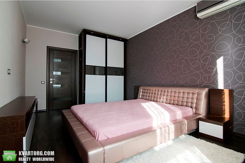 Rent out 2-room apartment. Киев,  Урловская — photo 6