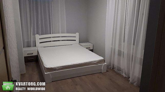 Rent out 2-room apartment. Киев,  Богатырская — photo 4