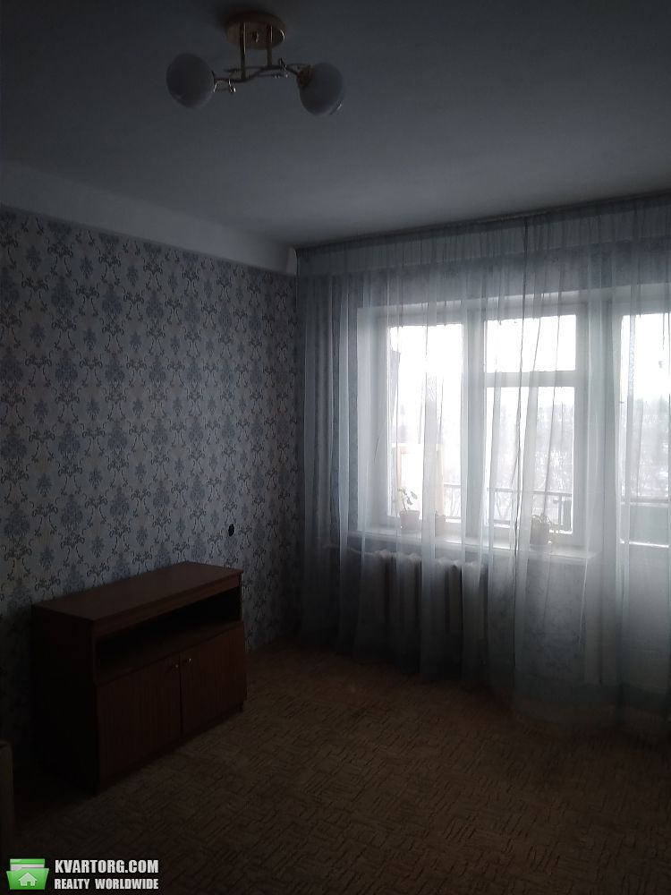 Rent out 1-room apartment. Киев, шосе Харьковское — photo 1