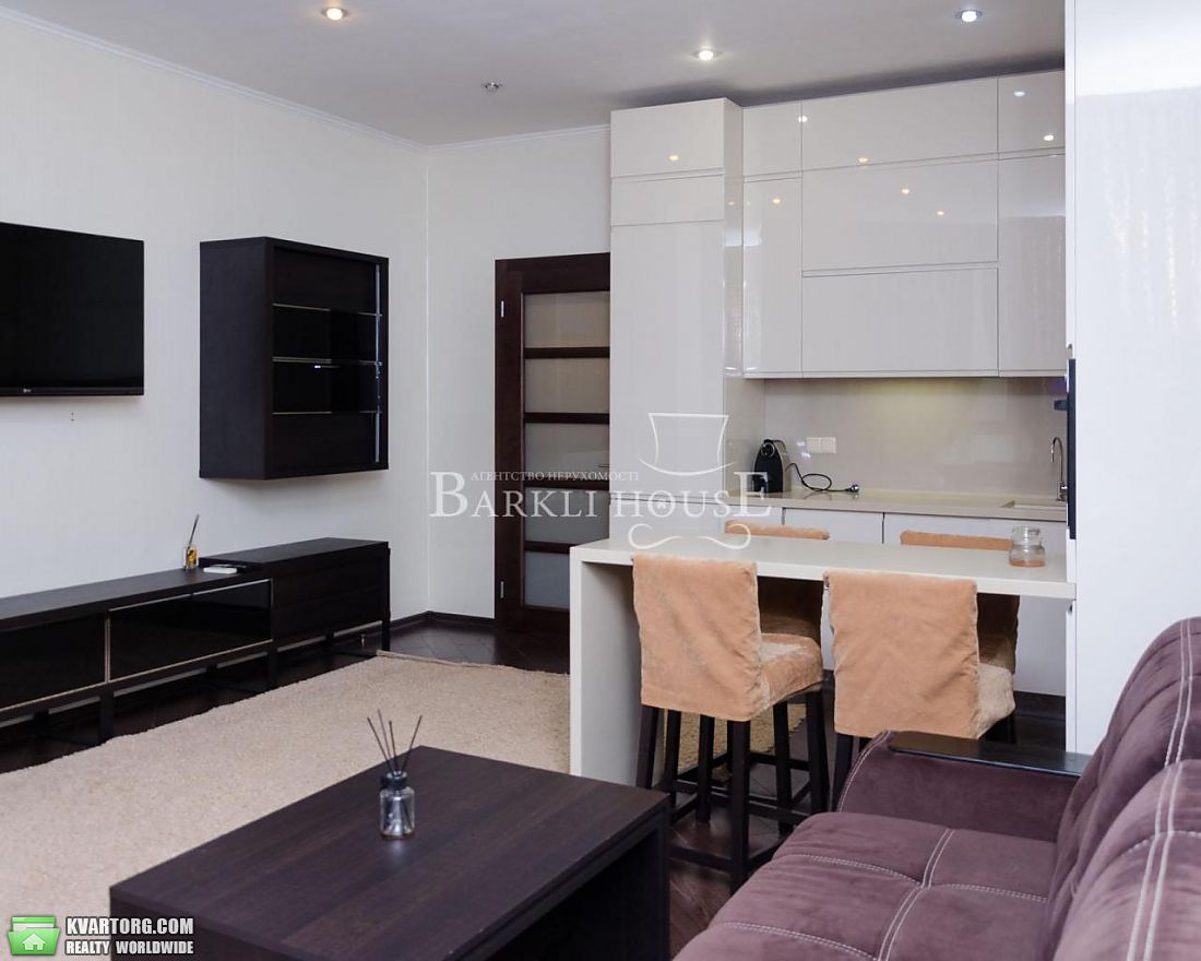 Rent out 3-room apartment. Киев,  Дружбы Народов бул — photo 1