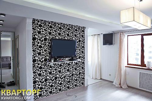 Rent out 2-room apartment. Киев, Леси Украинки бульв. — photo 1