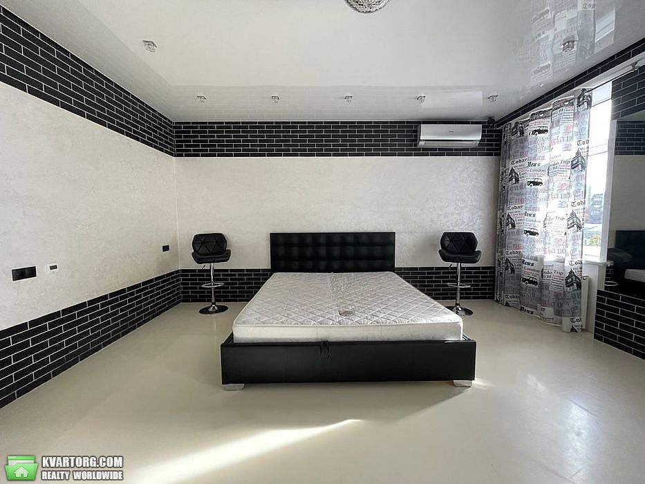 Rent out 1-room apartment. Киев,  Леси Украинки бул — photo 2