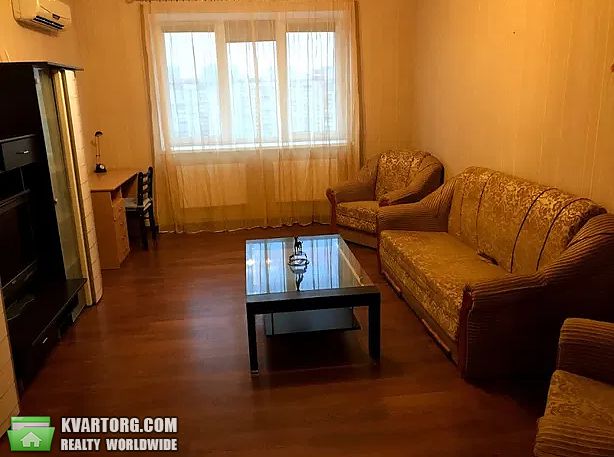 Rent out 2-room apartment. Киев,  Голосеевская — photo 1