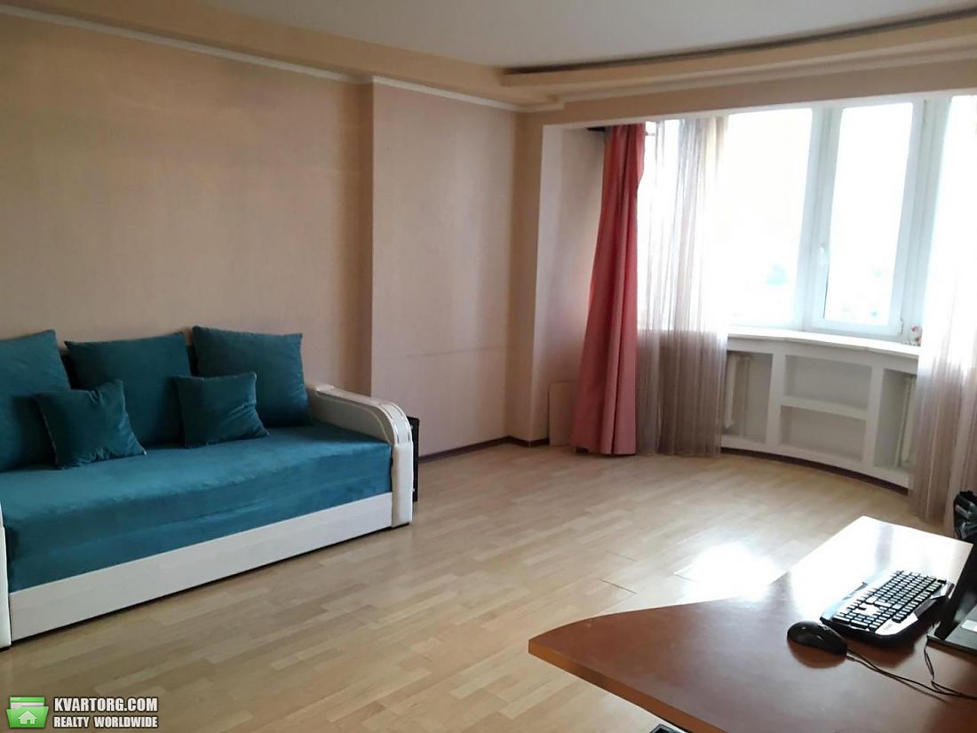 Rent out 4-room apartment. Киев,  Расковой — photo 2